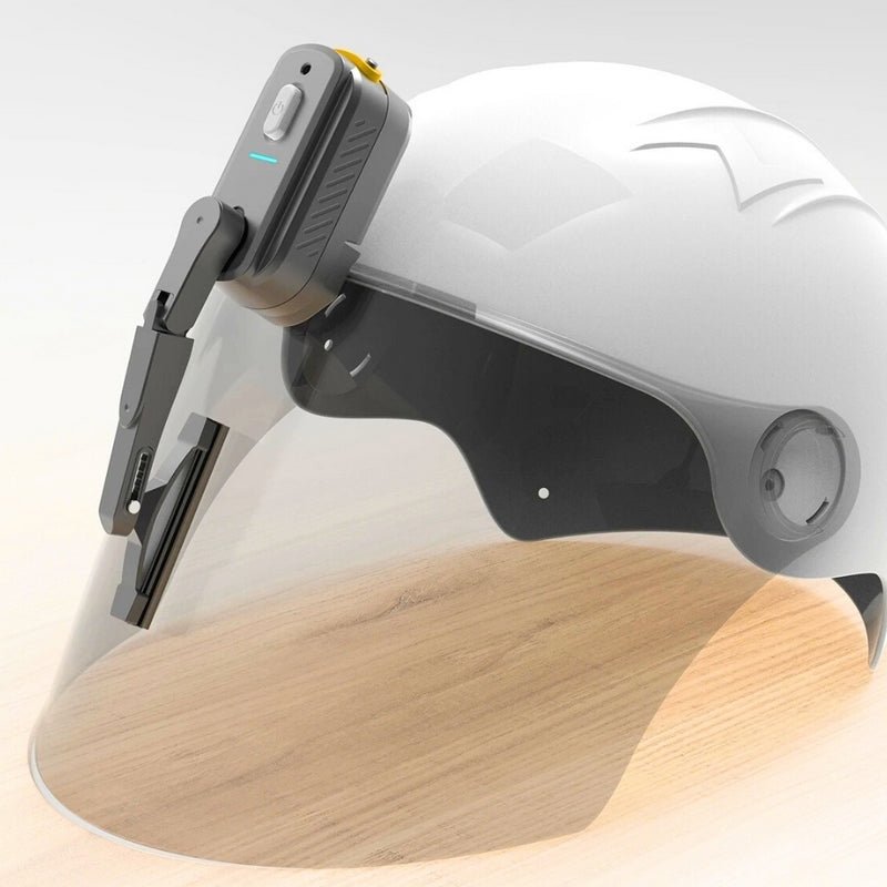 PowerViz™ - Universeller wiederaufladbarer Helmscheibenwischer