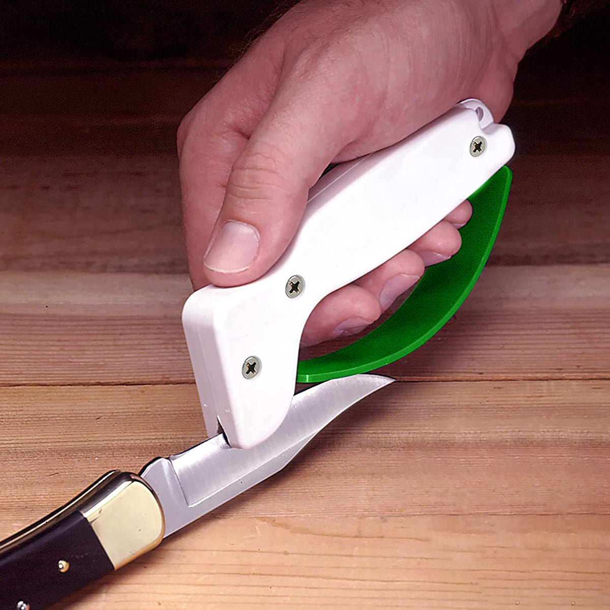 BladeSmith™ - Tragbarer Messerschärfer für den Außenbereich (1+1 Gratis)